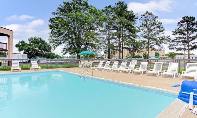 Wilson Hotel | Days Inn by Wyndham Wilson