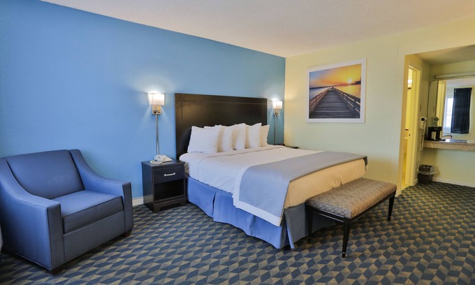 Wrightstown Hotel | Days Inn by Wyndham Wrightstown McGuire AFB/Bordentown
