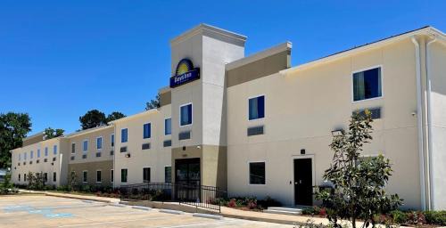 Zachary Hotel | Days Inn by Wyndham Zachary LA