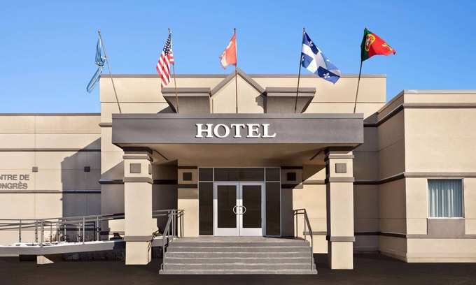 Blainville Hotel | Days Inn & Conference Centre by Wyndham Blainville