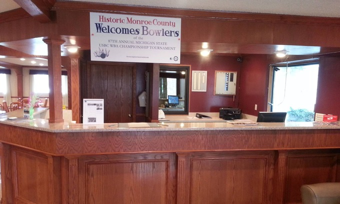 Monroe Hotel | Days Inn & Suites by Wyndham Monroe