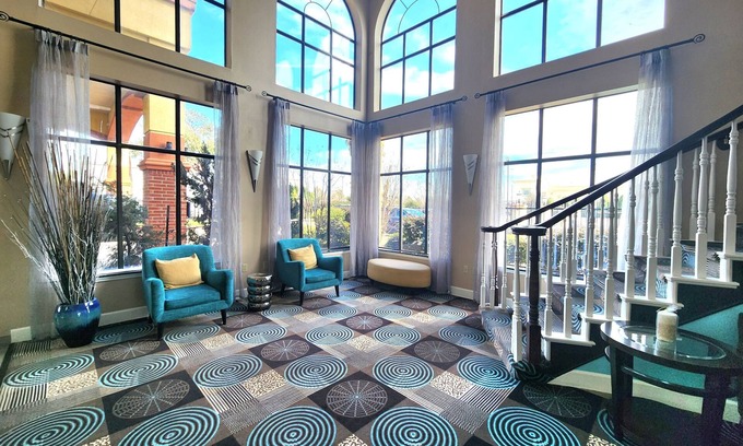 Barker Hotel | Days Inn & Suites by Wyndham Sam Houston Tollway