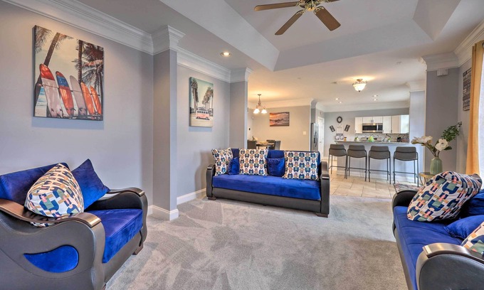 Glenelg House | Dayton House w/Private Hot Tub, Patio, Grill