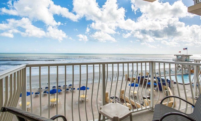 Ormond Shores Villa | Daytona 500 Weekend Feb. 13-18, 2020 ~ 2 BR/1 Bath Oceanfront Villa