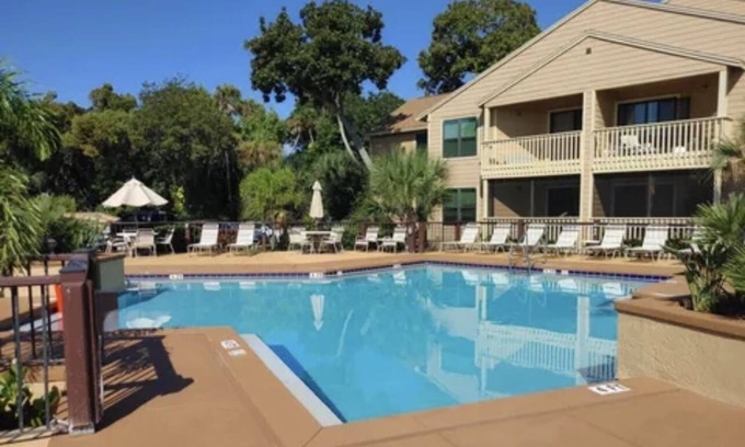 Bethune Grant Condo | Daytona Beach Condo Sleeps 4
