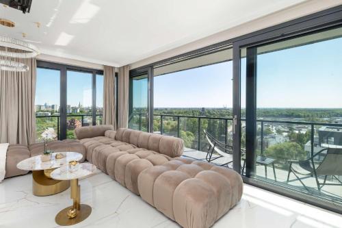 West Pomeranian Voivodeship Apartment | Dazzling Apartment with Balcony and 3 Parking Spaces in Szczecin by Renters Prestige