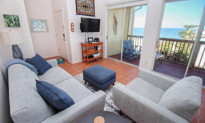 New Smyrna Beach Condo | ☀️Dazzling Ocean Views-Pet Friendly🐾Ocean Club at Turtle Mound 207☀️