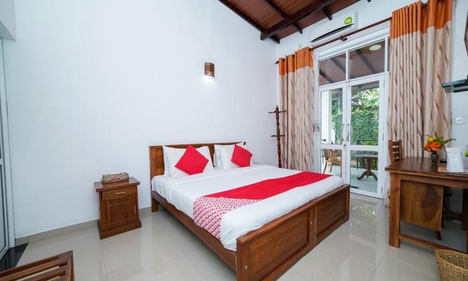 Kandy Hotel | Dazzling Villa