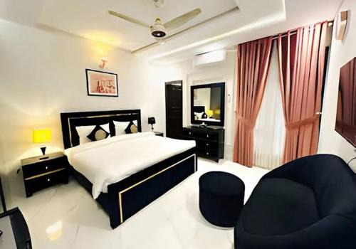 E-11 Sector House | Dazzy Dreams lodges