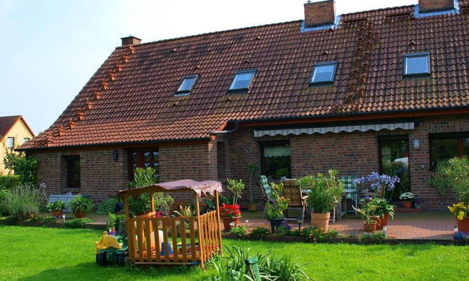 Schwarbe House | CLOSE TO THE BEACH, FAMILY FRIENDLY, LARGE PLOT