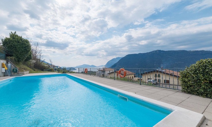 Sale Marasino Apartment | De Gasperi 14 - Two Bedroom Apartment, Sleeps 4