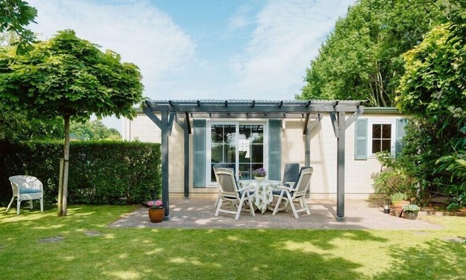Goedereede Ski Chalet | De Goede Ree 13 comfortable chalet near the North Sea