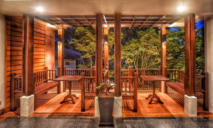 Nong Pa Khrang Hotel | De Manor Chiang Mai Hotel