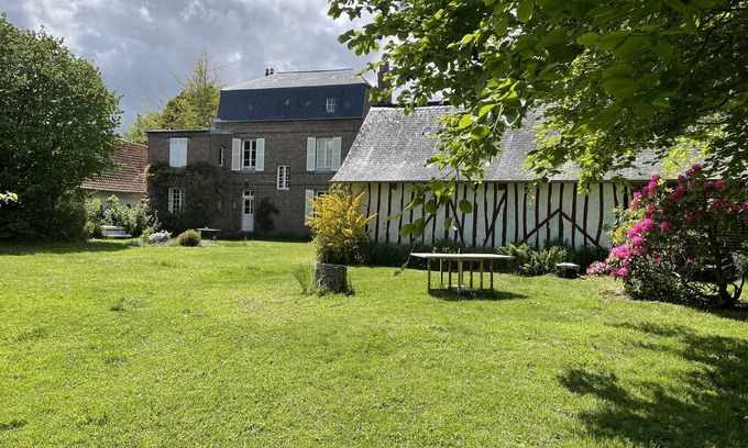 Le Bourg-Dun House | De Maupassant à ce Jour