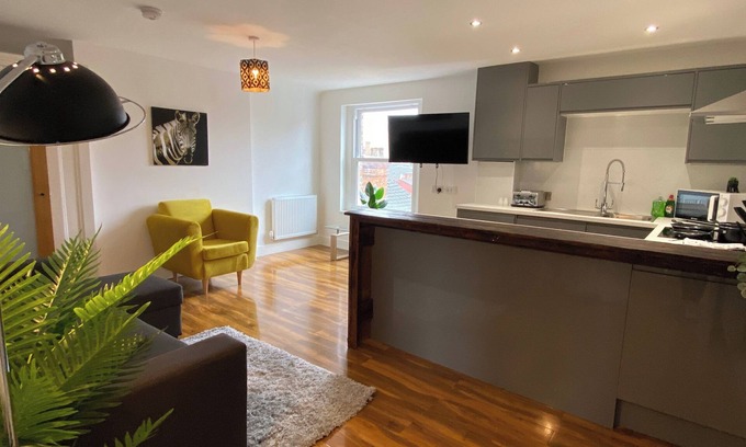 Bedford Apartment | De Parys Penthouse 5 in Bedford
