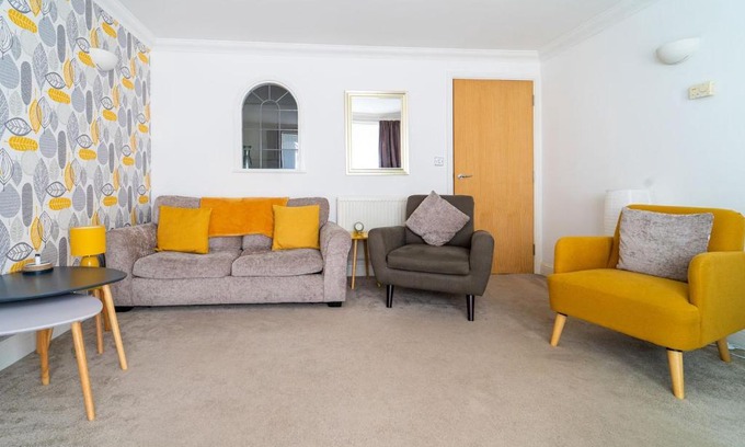 Eastbourne House | De Rosa