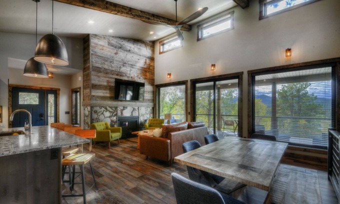 Sturgis Cabin | Deadwood SD, Apple Springs, Golf, BlackHills,