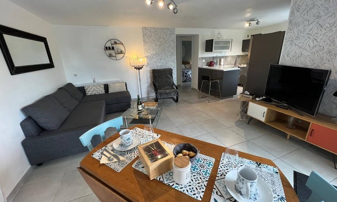 Bonneville-sur-Touques Apartment | Deauville,new appartment,modern,cosy ,quiet,close to seaside,individual terrasse