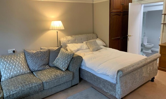 Ashford House | Debbie’s Digs