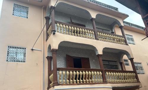 Freetown House | Debora Guest House