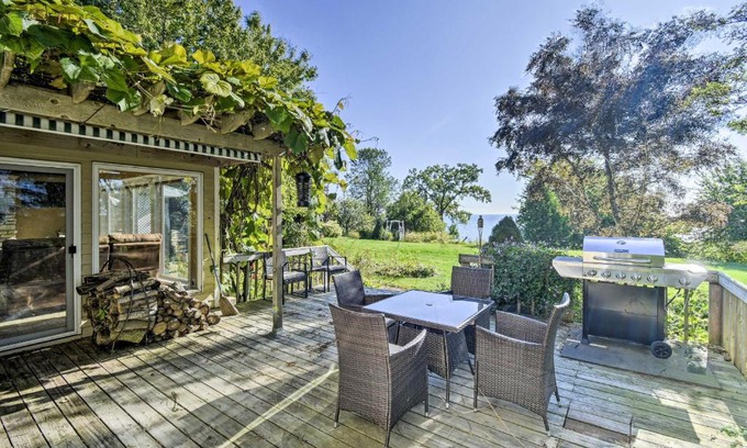 Algoma House | Deck and Fire Pit Waterfront Lake Michigan Escape