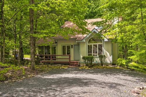 Locust Lake Village House | Deck and Resort Amenities Pocono Lake Home