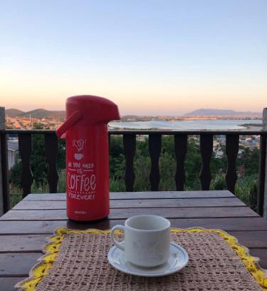 Sao Pedro da Aldeia Ski Chalet | Deck da colina