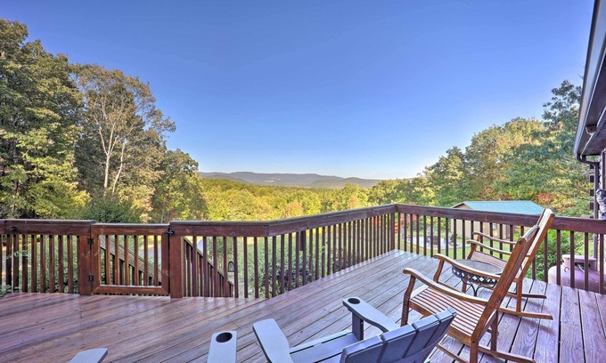 Hays Cabin | Deck & Mtn Views: Blue Ridge Cabin Near Hiking