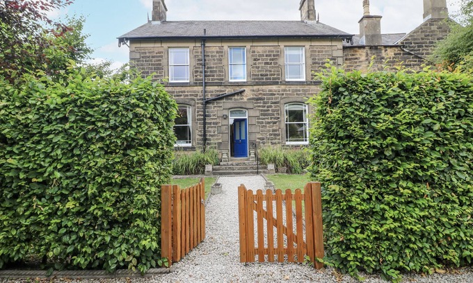 Beeley Cottage | Deeley House