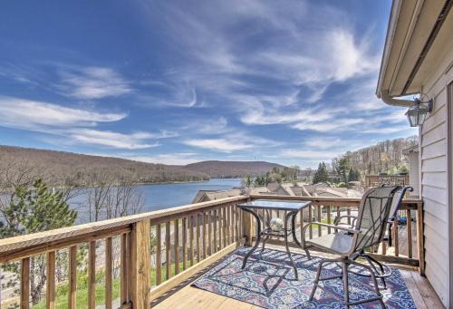 Thayerville House | Deep Creek Lake Townhome with Deck and Water Views