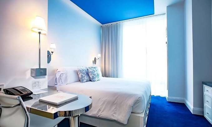 SoHo Hotel | Deeply Rooted In SoHo! Premium Suite with Sitting Area, Pets Allowed, City View!
