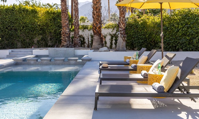 Deep Well Ranch House | Deepwell Modern - Very Private 4 Bedroom Pool Yard!