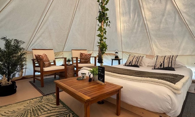 Miller Lake House | “Deer Crossing” Luxury Tent | Near Tobermory