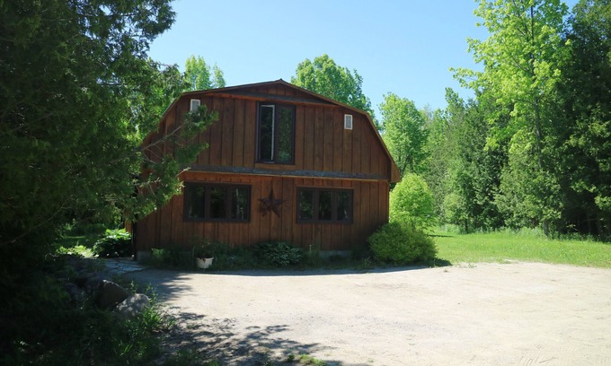 Meaford Cottage | Deer Path Guest House - on the shores of Georgian Bay