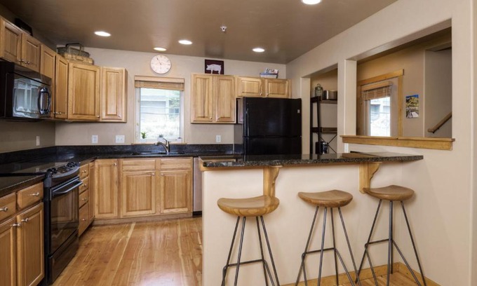 Big Sky House | Deer Run Condo 12 Blacktail Buck
