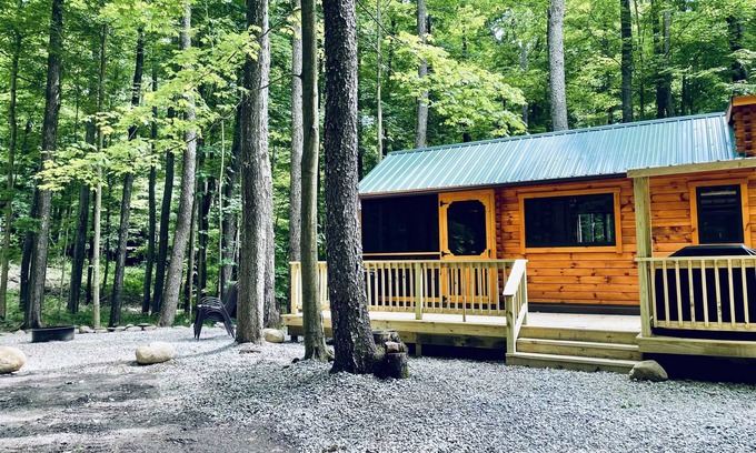 Cherry Creek Cabin | Deer Run Summary: The