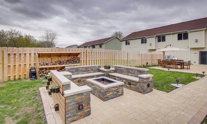 Deerfield House | Deerfield Home Rental w/ Fire Pit & Hot Tub!