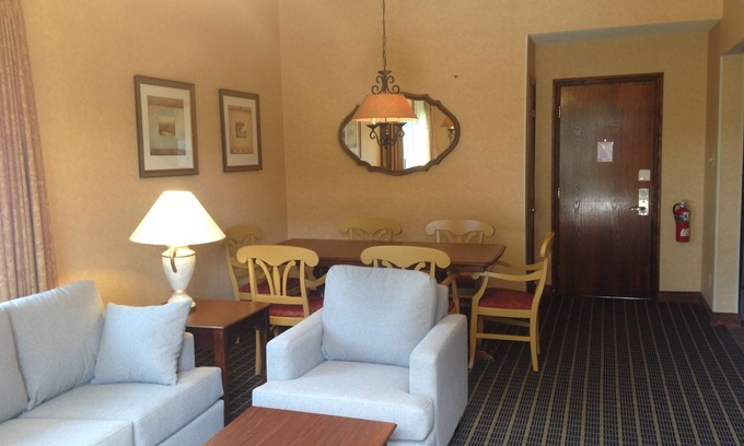Huntsville Condo | Deerhurst - Private 2 bedroom condo