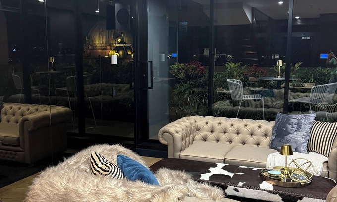 Melbourne Central Business District Apartment | Degraves Studio Apartment-hotel luxury with the comfort of home in Melbourne CBD