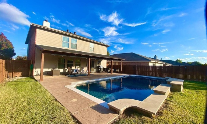 Keller House | ¤°The Coastal Breeze°¤Pets Ok/Grill/Swimming Pool