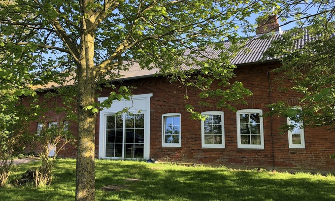 Fedderswarf House | Deichkieker - large detached renovated farmhouse on the North Sea