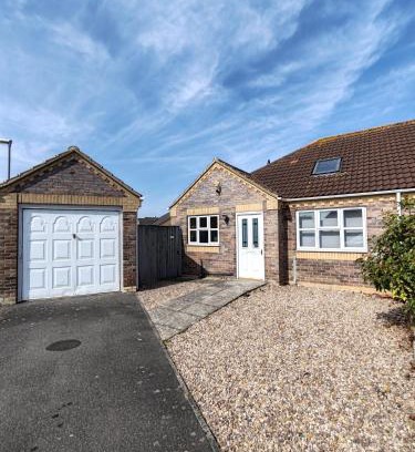 Sutton-on-Sea Apartment | Deja Blue