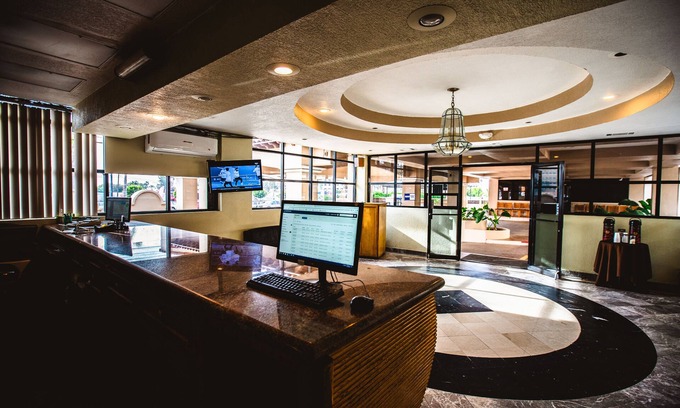 Centro Carretera Hotel | Del Mar Inn Rosarito