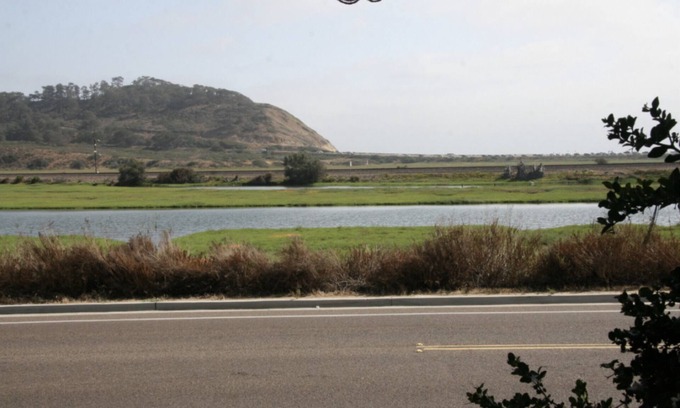 Torrey Preserve Bed & Breakfast | Del Mar - Torrey Pines Beach Getaway! Walk to Beaches, Hiking & Restaurants!