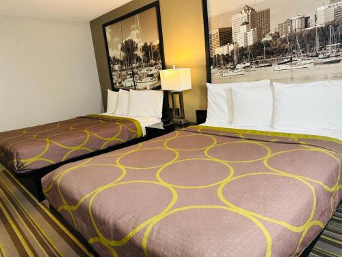 Delavan Hotel | Delavan Inn And suites