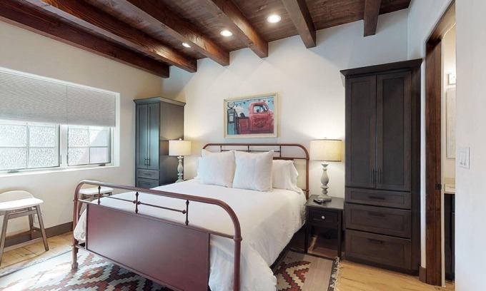 Historic Eastside House | Delgado C-4: One block from Canyon Road!