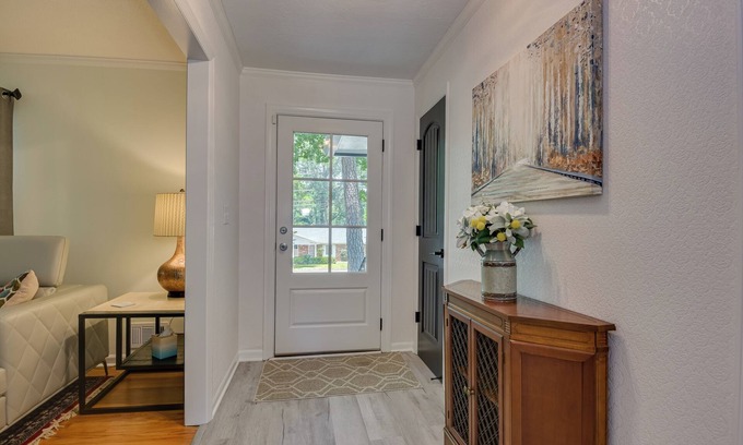 Forest Hills House | Delia's Delight, a lovely 4 bd/2 bth home is waiting for you!