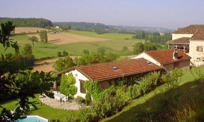 Sainte-Alauzie Cottage | Delightful single story stone cottage with stunning south face panoramic views