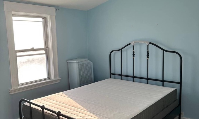 Lower Mills House | Delightful 2-bedroom house in Milton