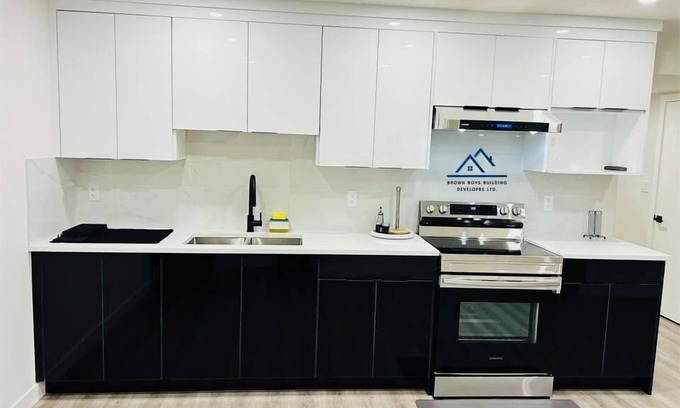Calgary House | Delightful 2-bedroom New built with spa-like washroom and dedicated laundry.